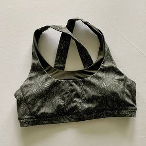 Lululemon green geometric palm leaf sports bra, size 8